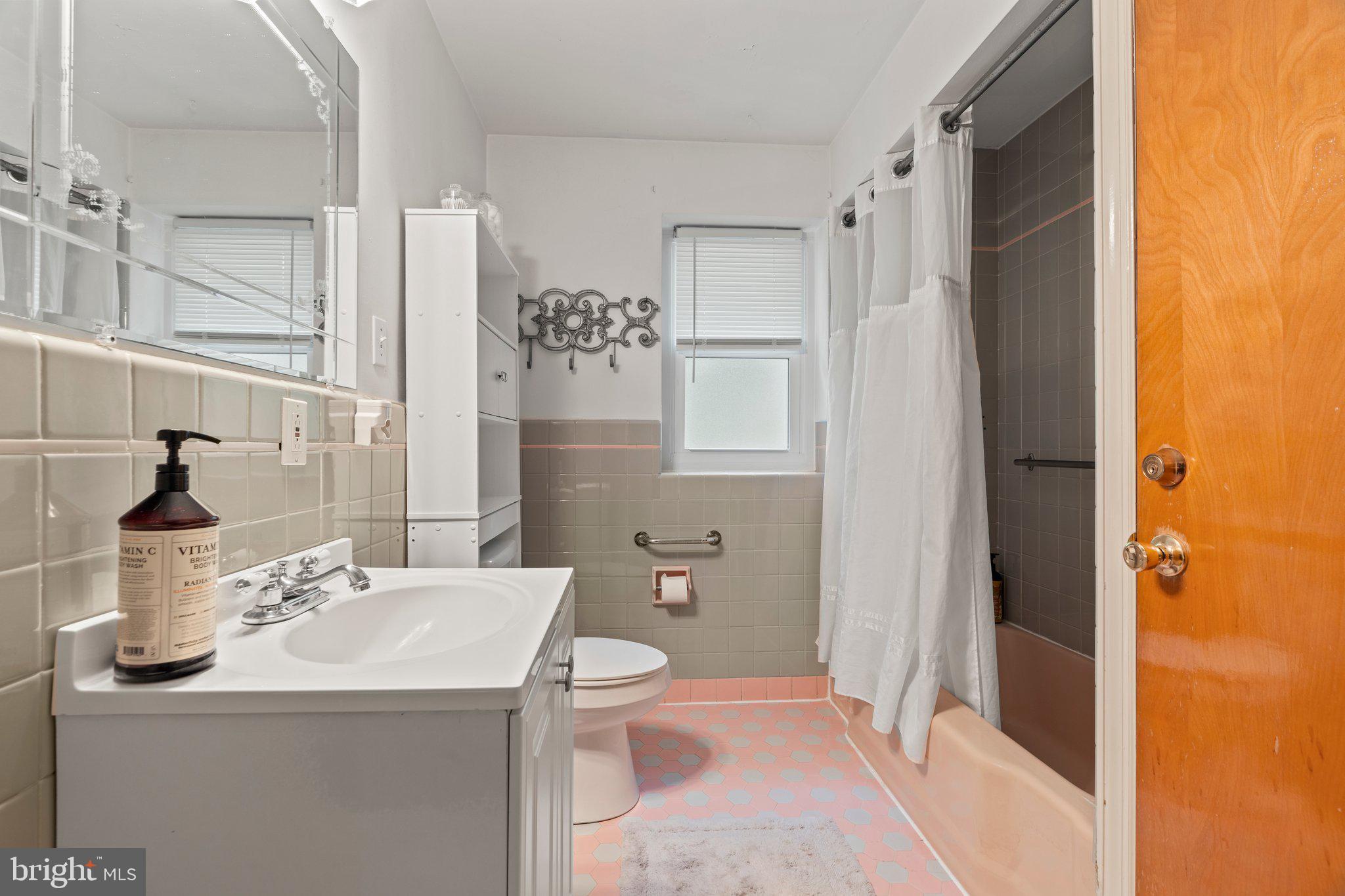 4761 Yates Road Bensalem, PA 19020 - Photo 17 of 37 Gallery Image 17