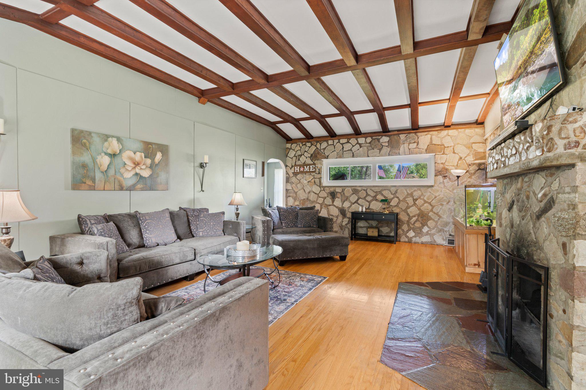 4761 Yates Road Bensalem, PA 19020 - Photo 4 of 37 Gallery Image 4