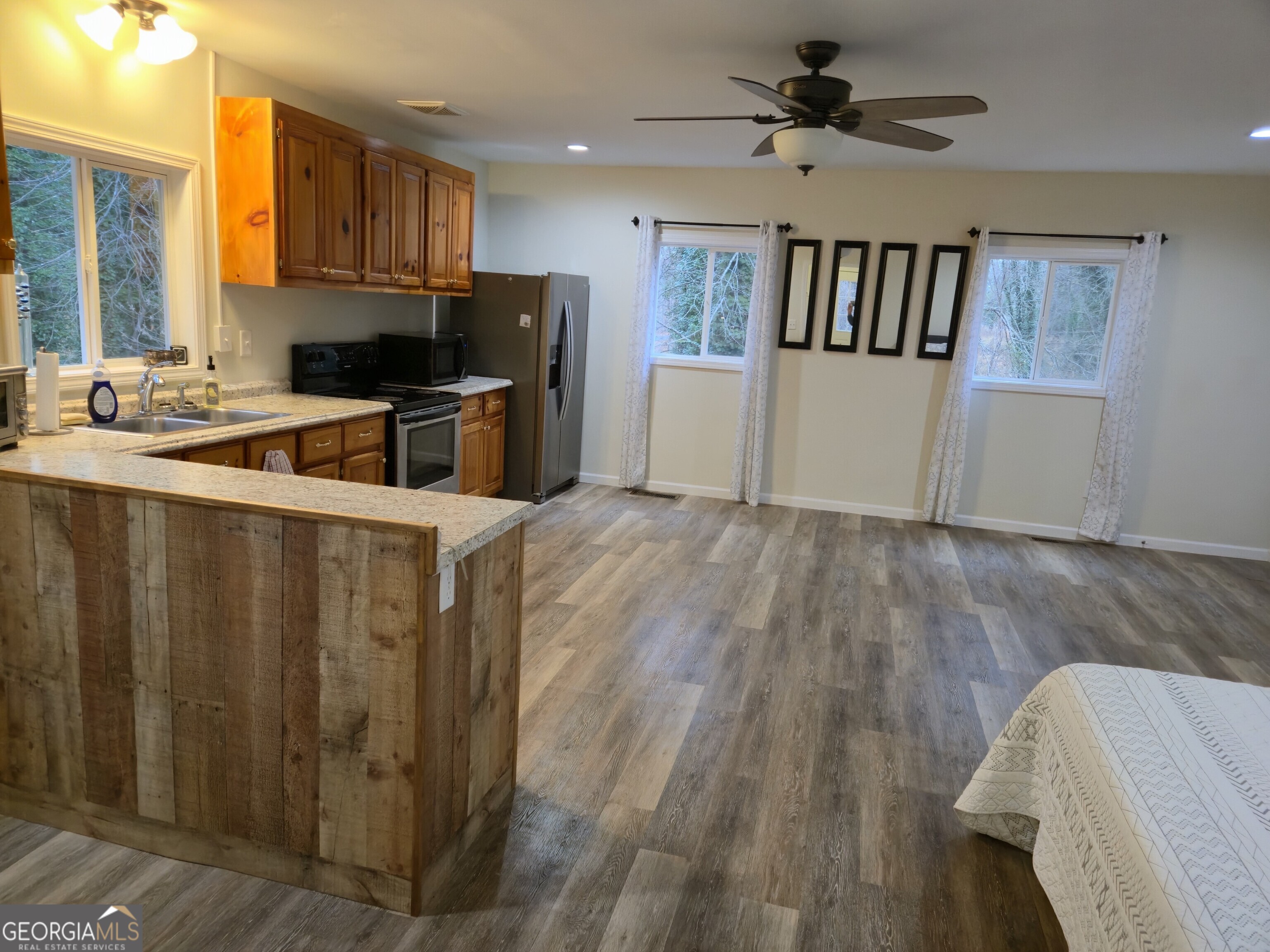 150 Kentucky Street, Unit A&B Demorest, GA 30535 - Photo 23 of 31 UNIT B