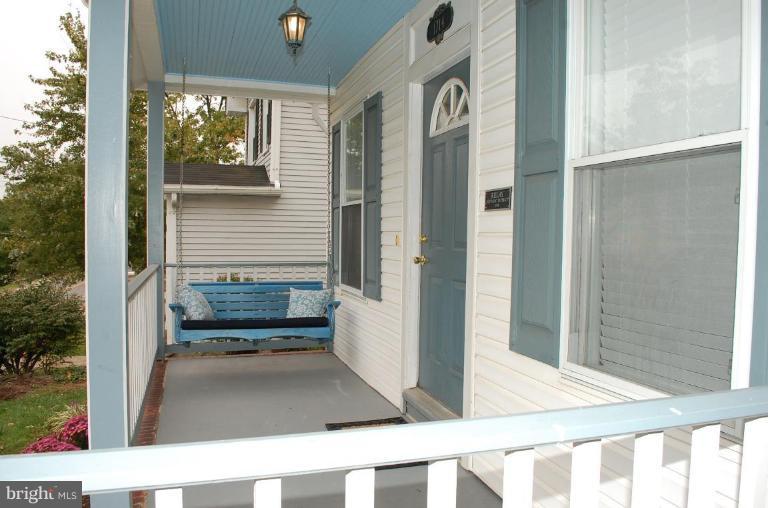 1714 South Rolling Road Halethorpe, MD 21227 - Photo 4 of 16 Porch
