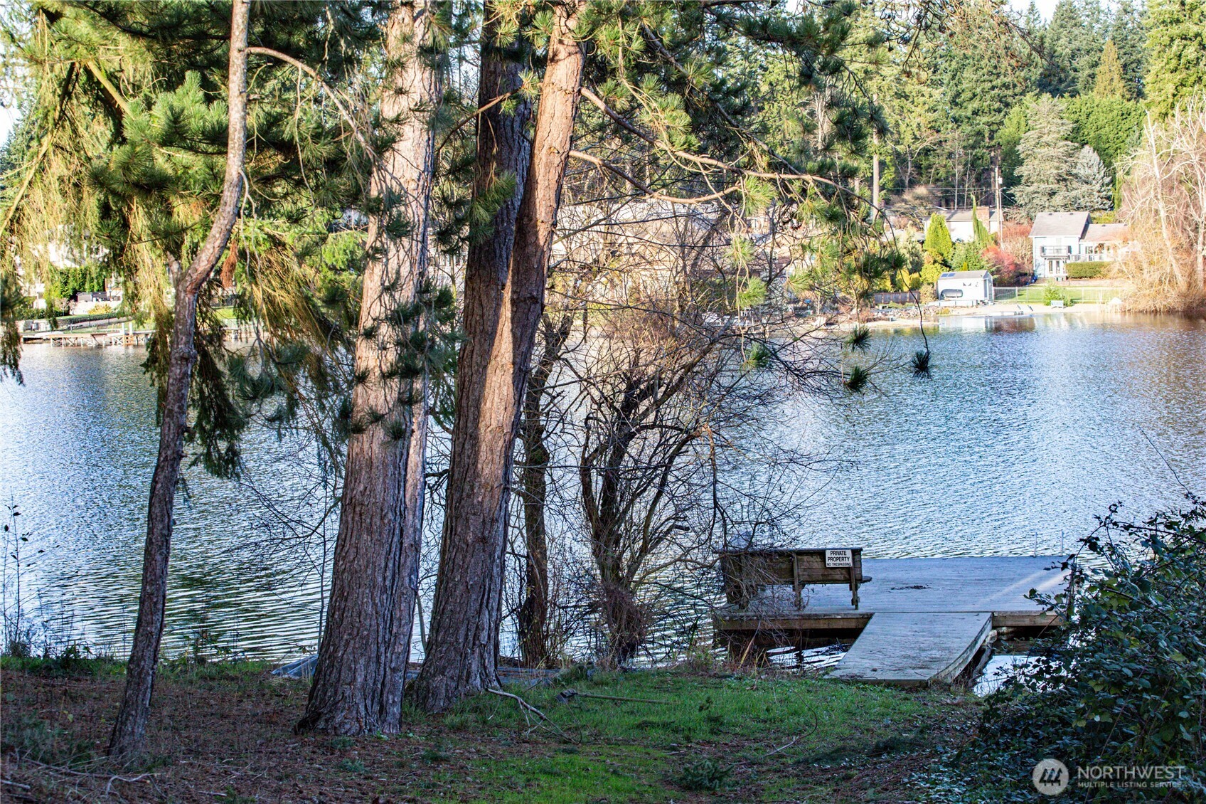 3623 Shelby Road Lynnwood, WA 98087 - Photo 33 of 39 a backyard of a house with lots of green space