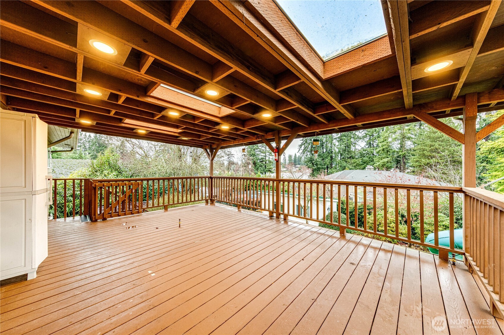 3623 Shelby Road Lynnwood, WA 98087 - Photo 10 of 39 a view of balcony with wooden floor