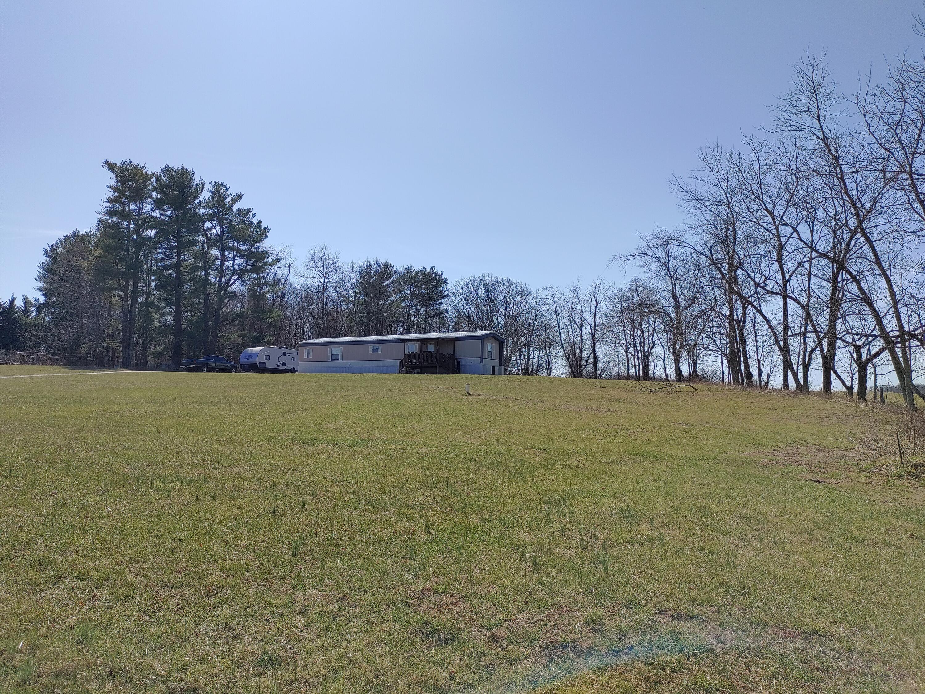 460 Rose Hill Road Northwest Floyd, VA 24091 - Photo 5 of 40 675