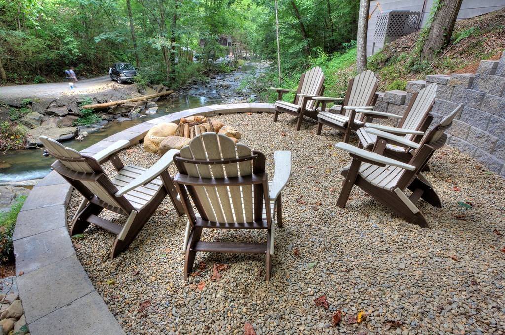2157 Wears Valley Road Sevierville, TN 37862 - Photo 21 of 45 Gallery Image 21
