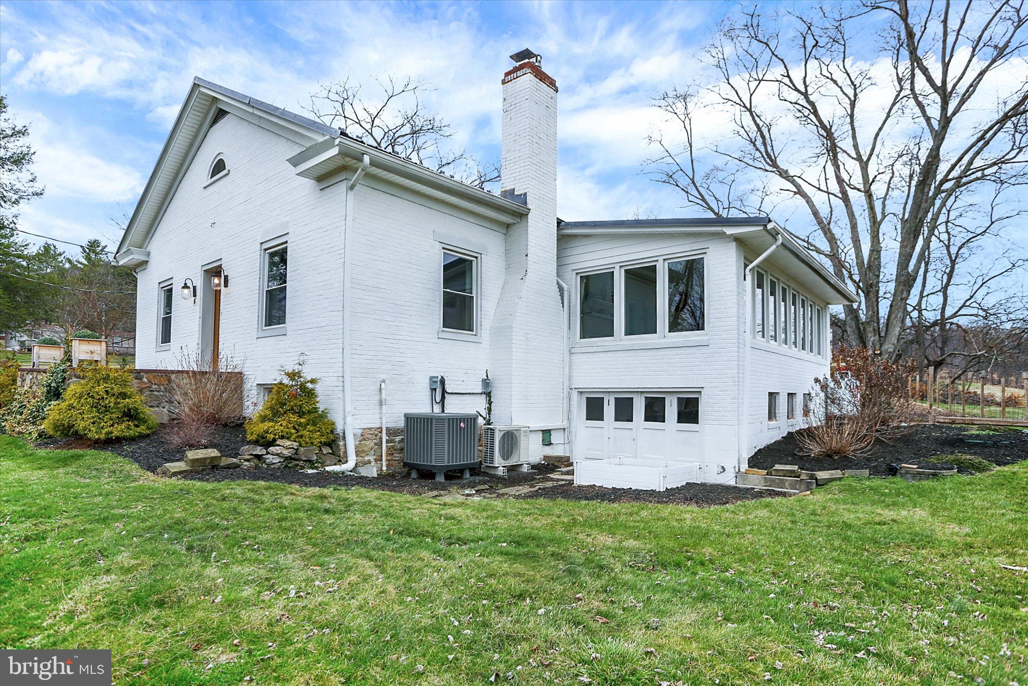 889 Pfoutz Valley Road Millerstown, PA 17062 - Photo 3 of 51