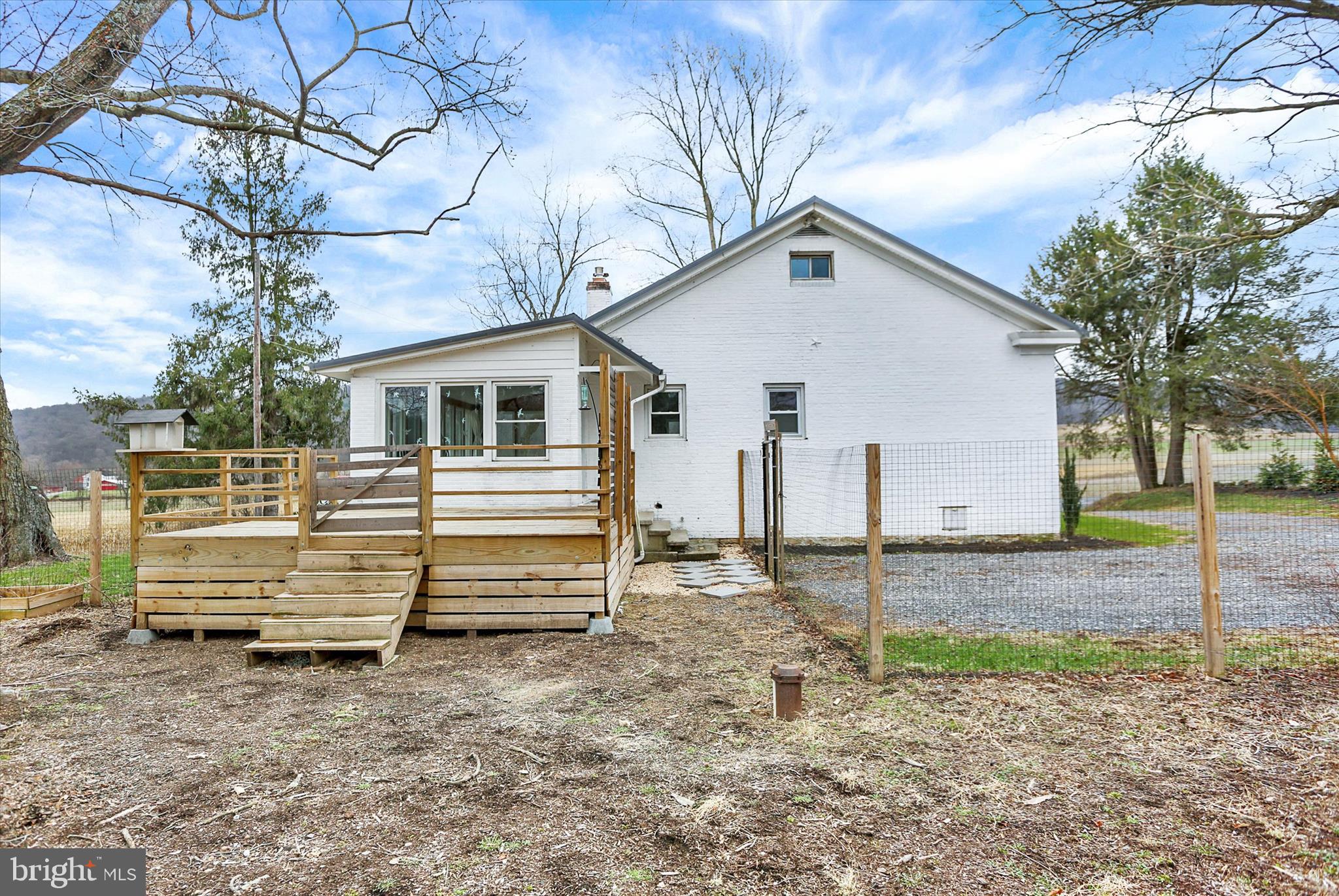 889 Pfoutz Valley Road Millerstown, PA 17062 - Photo 9 of 51