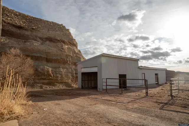 $695,000 | 608 Cliff Drive, Dubois, WY 82513