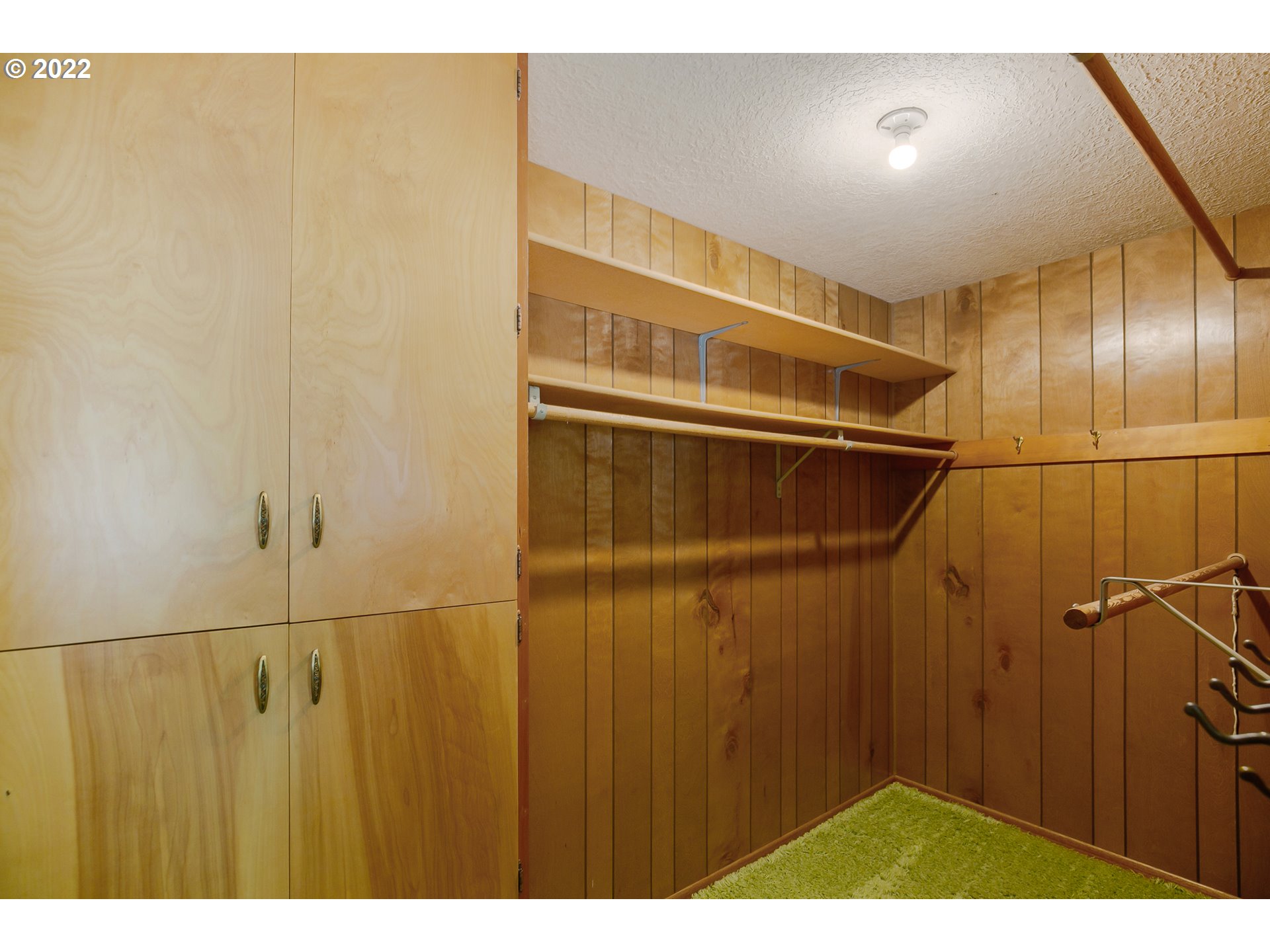 6245 Southwest Garden Home Road Portland, OR 97219 - Photo 13 of 22 Gallery Image 13