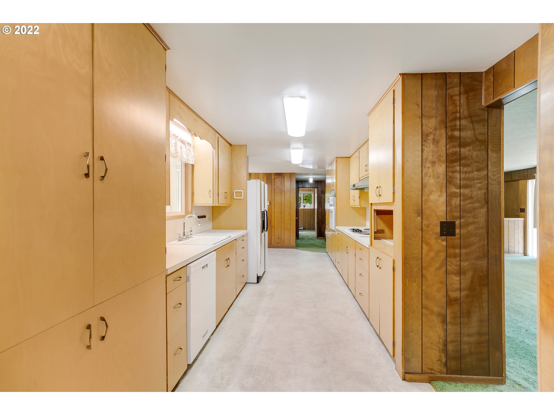 6245 Southwest Garden Home Road Portland, OR 97219 - Photo 9 of 22 Kitchen