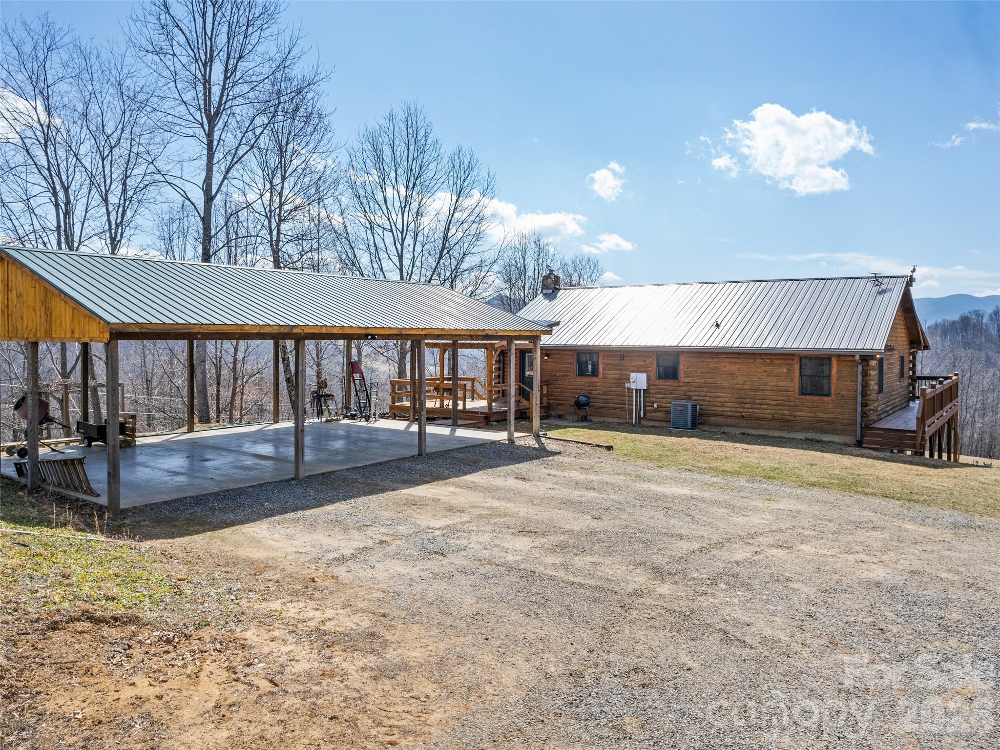 425 Rustic Ridge Drive Canton, NC 28716 - Photo 5 of 39