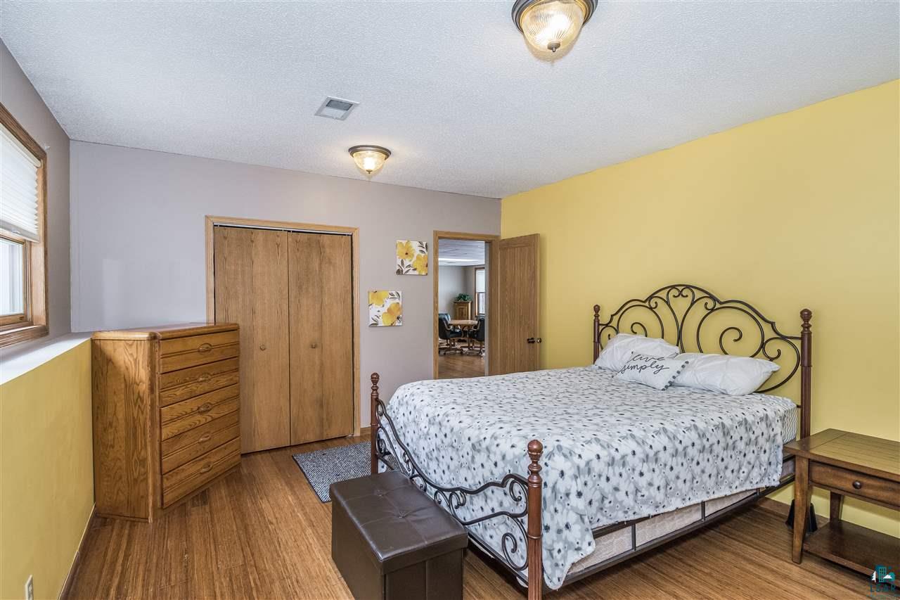25 Riverside Road Esko, MN 55733 - Photo 24 of 33 Bedroom