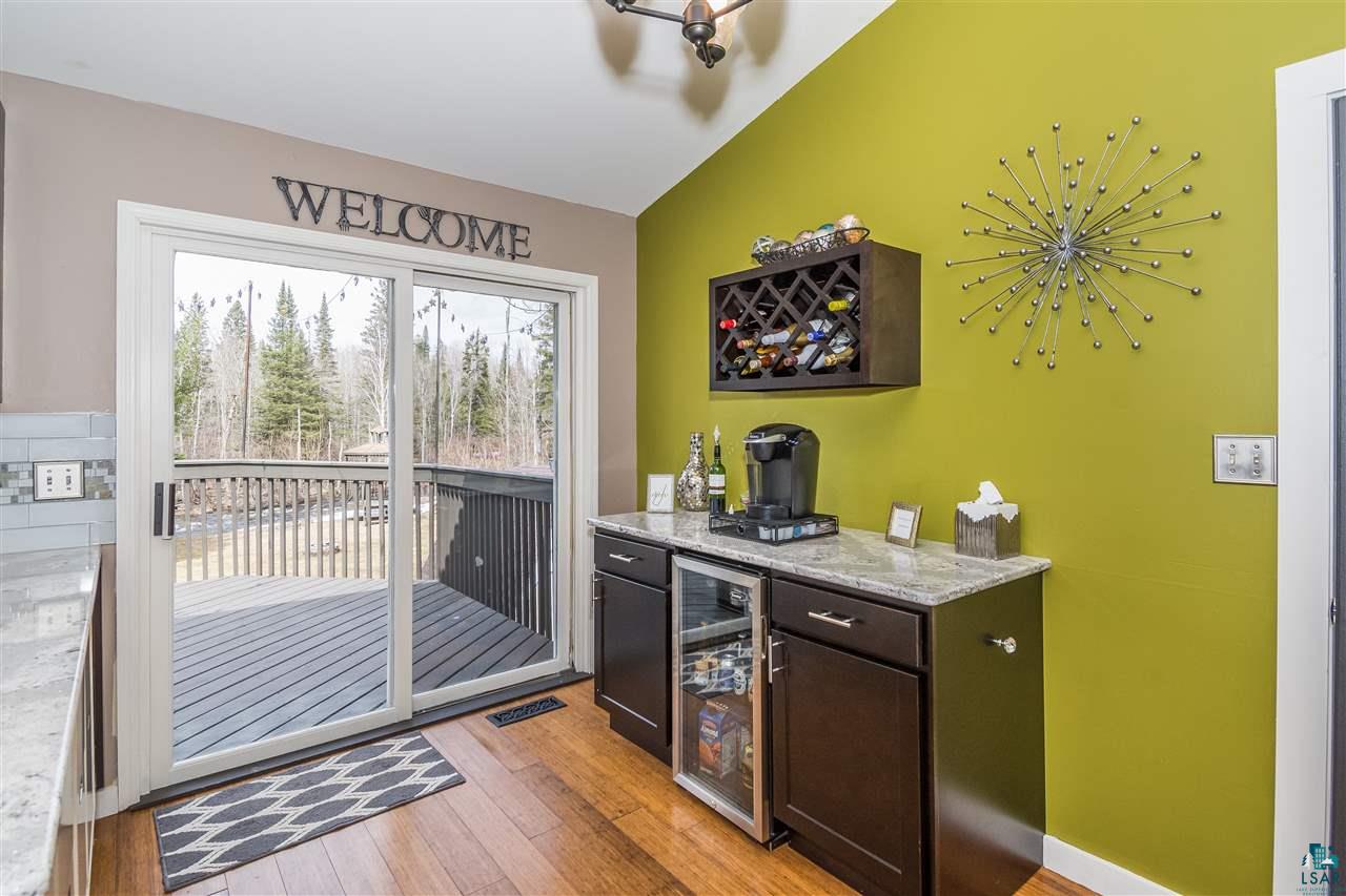 25 Riverside Road Esko, MN 55733 - Photo 6 of 33 Kitchen