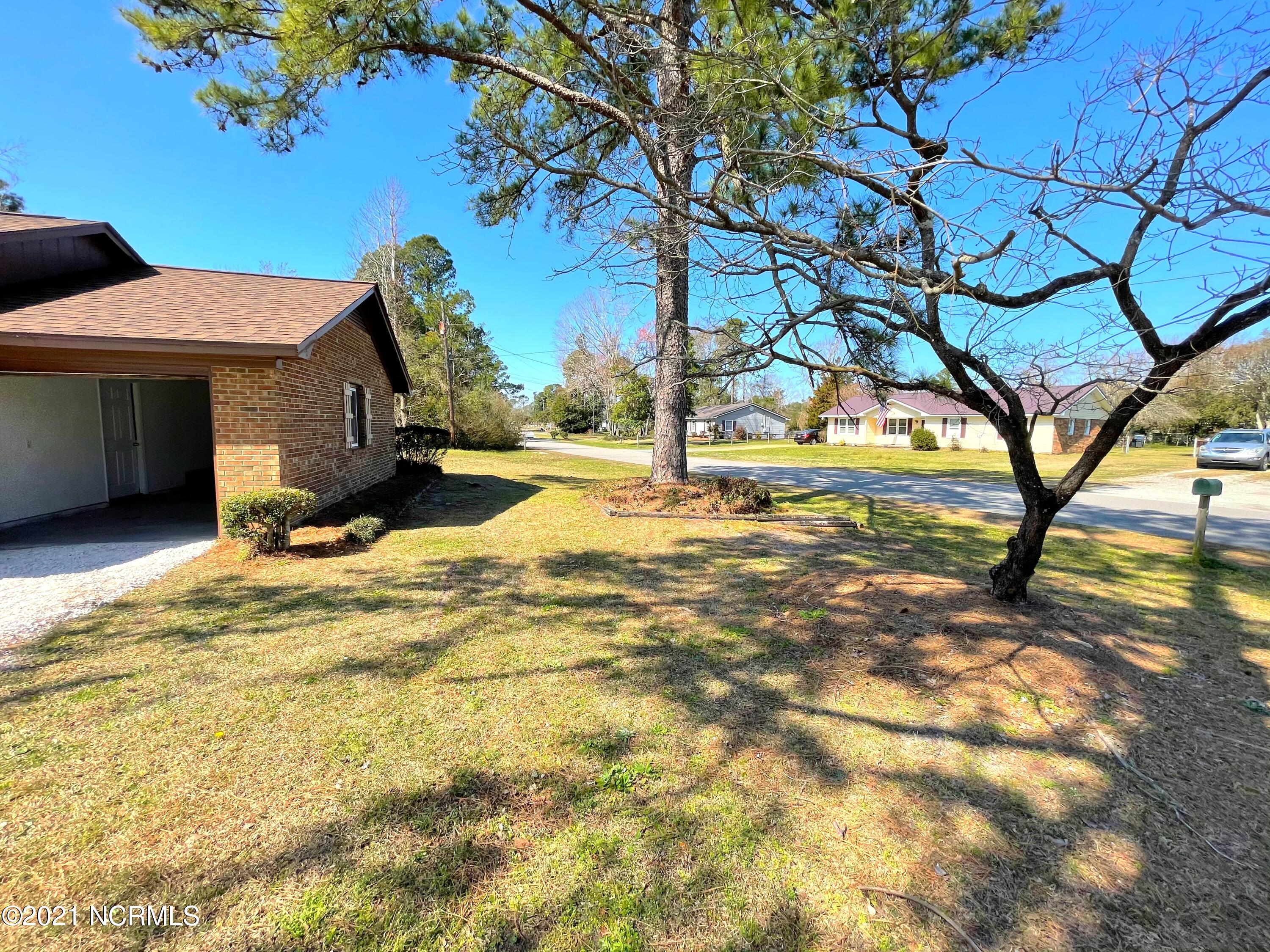 627 Albemarle Road Wilmington, NC 28405 - Photo 19 of 20 43F108E6-44CF-4022-A57C-44F17DD3FD7D
