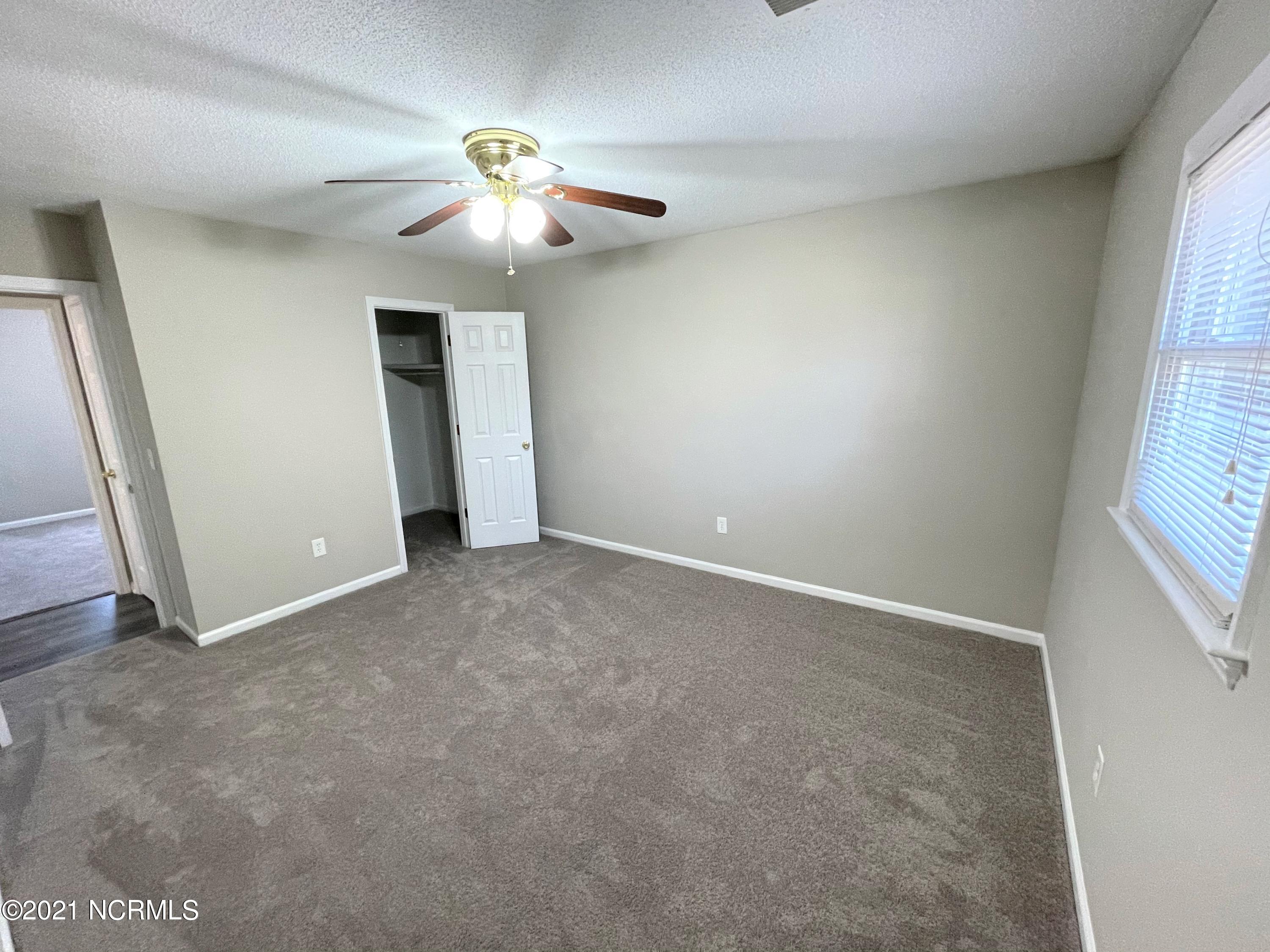 627 Albemarle Road Wilmington, NC 28405 - Photo 9 of 20 410070BE-01A2-4F10-ABA3-D219763C265E