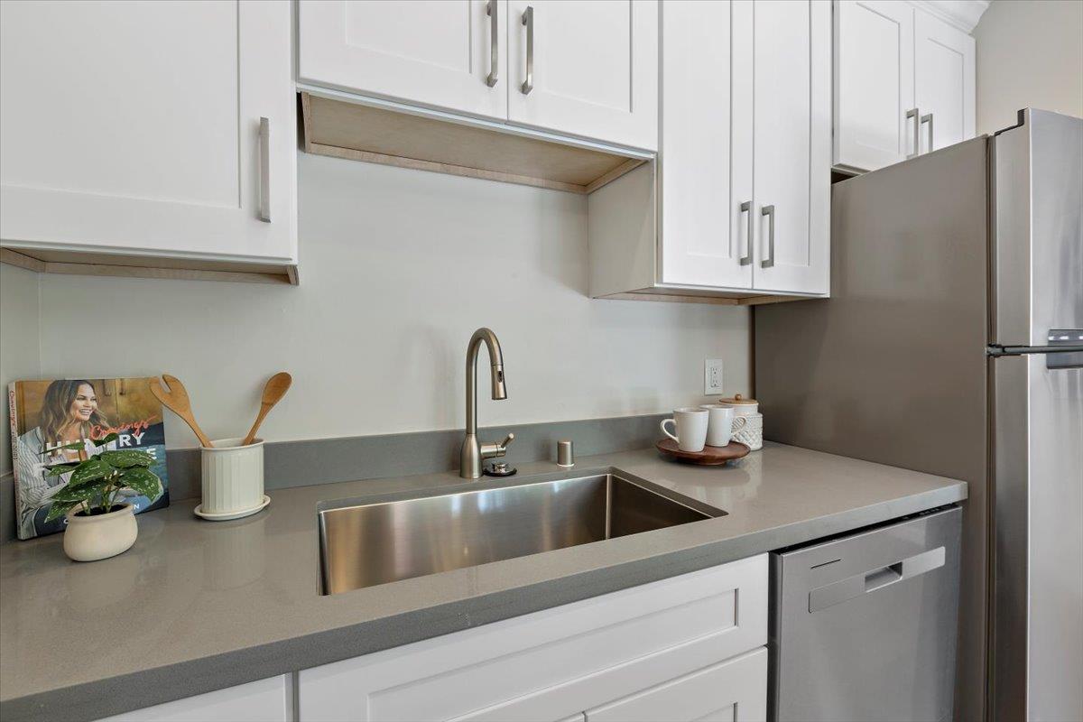 500 West Middlefield Road, Unit 51 Mountain View, CA 94043 - Photo 13 of 28 Gallery Image 13