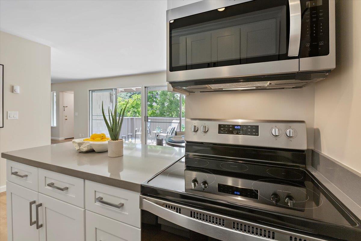 500 West Middlefield Road, Unit 51 Mountain View, CA 94043 - Photo 14 of 28 Gallery Image 14