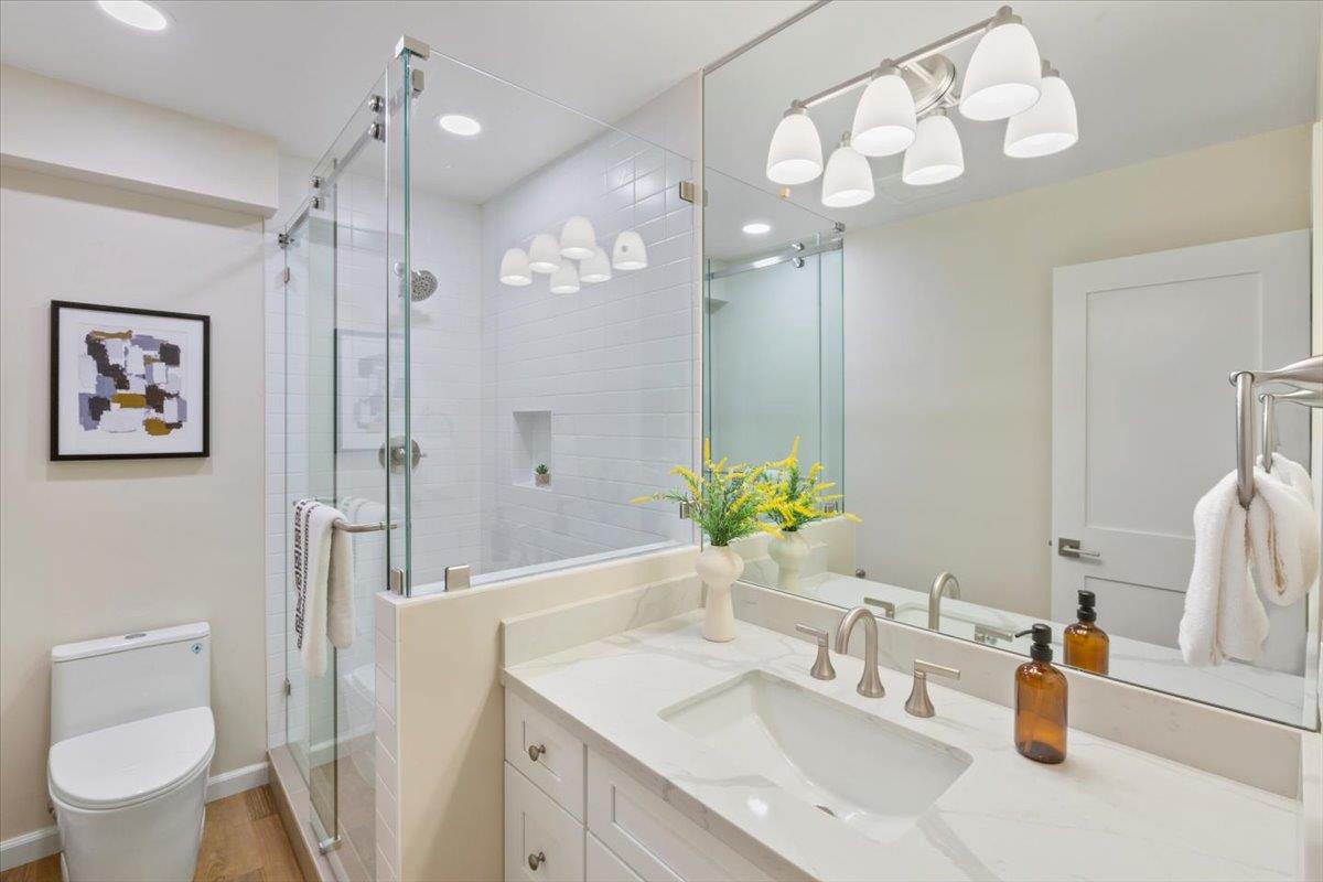 500 West Middlefield Road, Unit 51 Mountain View, CA 94043 - Photo 19 of 28 Gallery Image 19