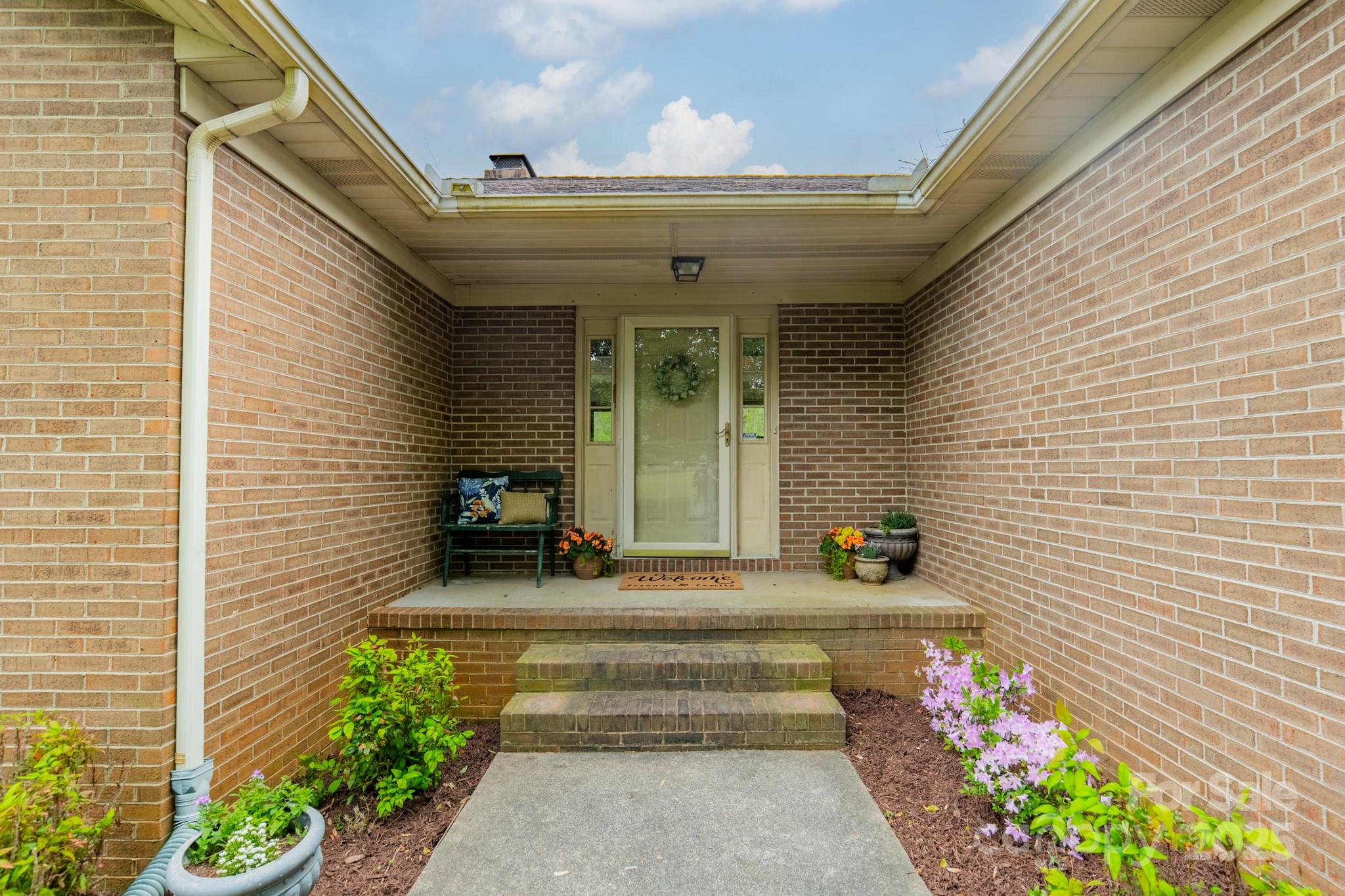 809 Sparrow Springs Road Kings Mountain, NC 28086 - Photo 5 of 48 Gallery Image 5