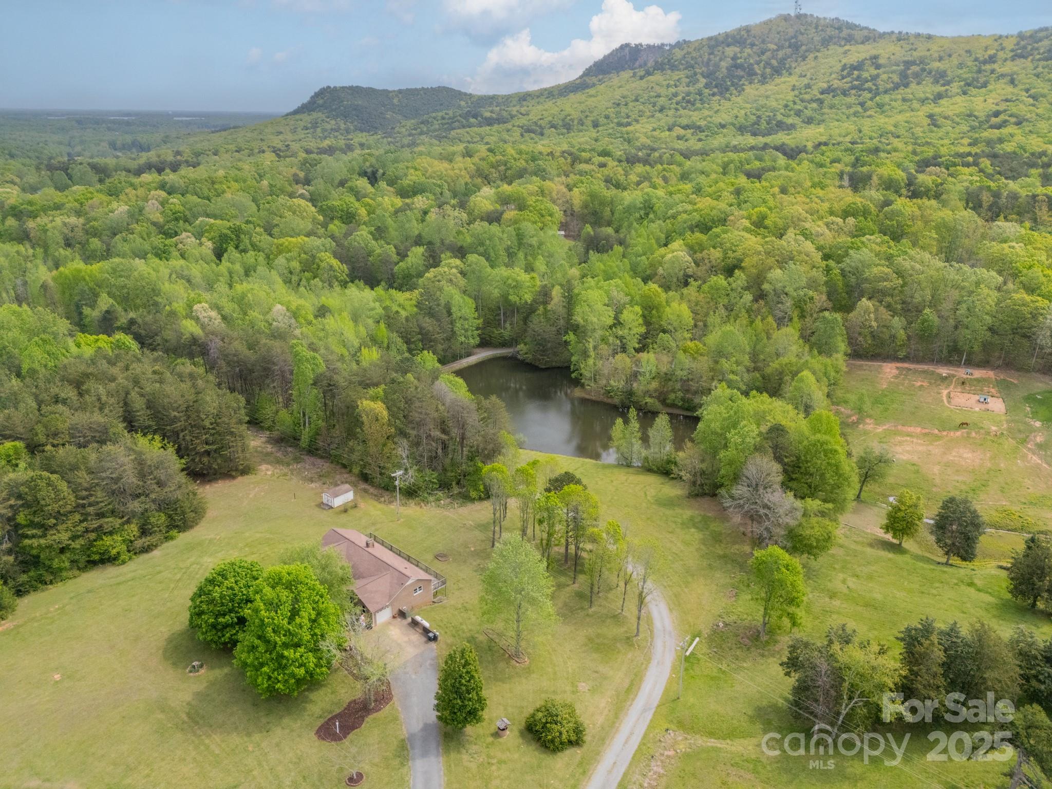 809 Sparrow Springs Road Kings Mountain, NC 28086 - Photo 8 of 48 Gallery Image 8