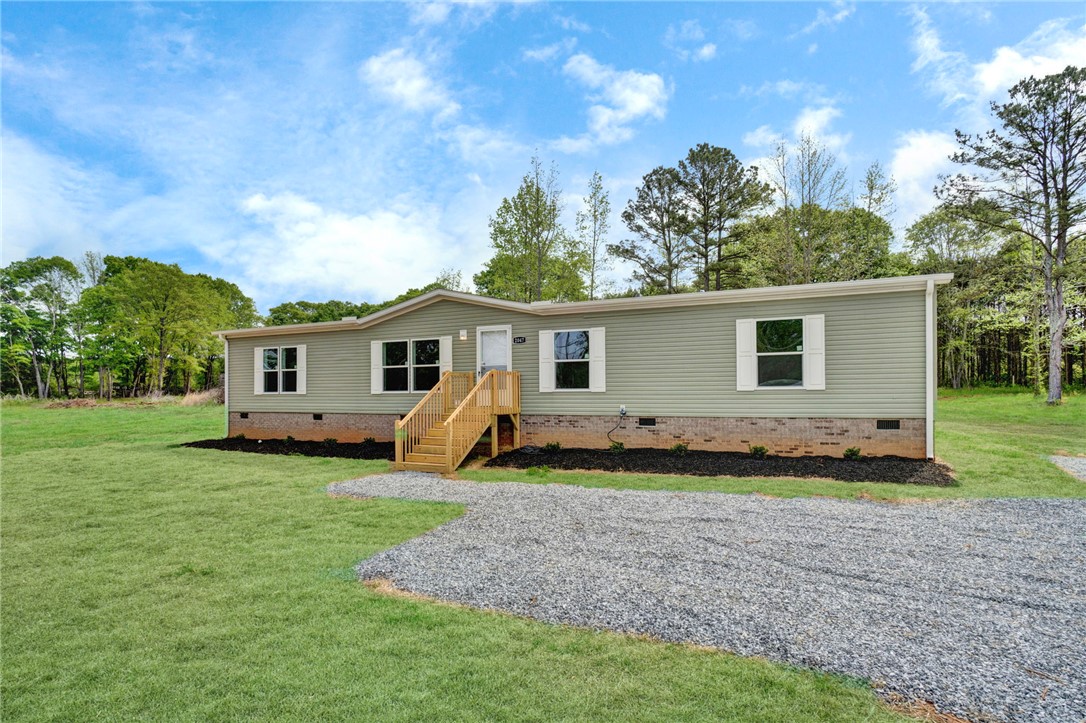 2047 Flat Rock Road Anderson, SC 29624 - Photo 5 of 48 Gallery Image 5
