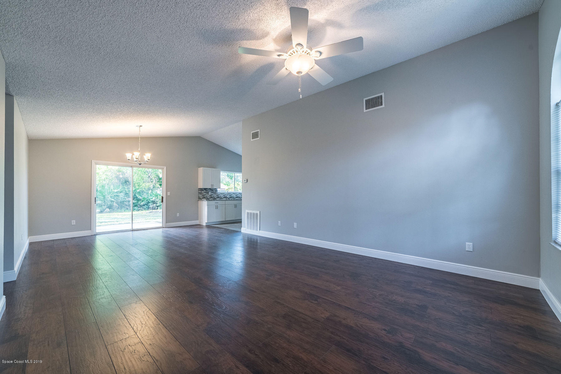 1118 Wing Road Southwest Palm Bay, FL 32908 - Photo 5 of 18 JCP_3617-HDR