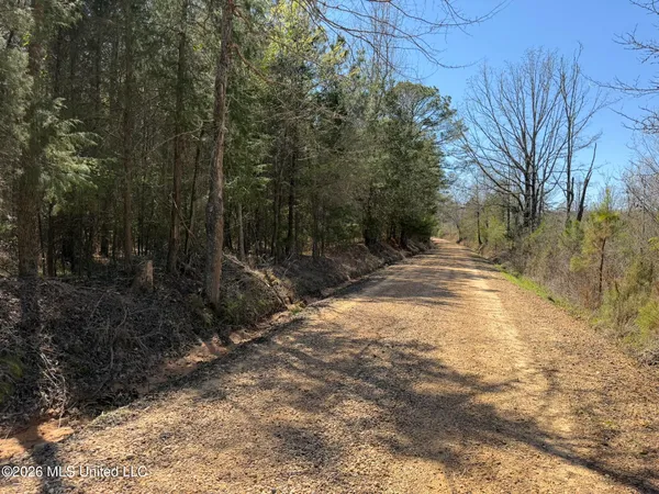 $294,757 | 4102 County Road, Goodman, MS 39079