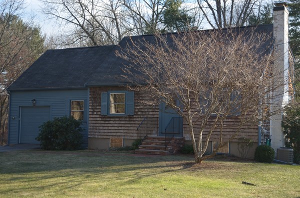 5 Rocky Hill Road Andover, MA 01810 - Photo 1 of 20 Gallery Image 1