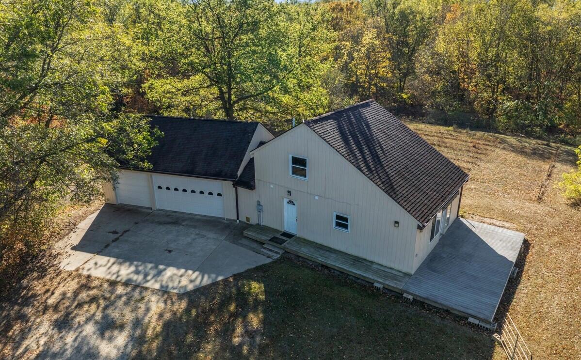 1067 Somers Road Lyons, MI 48851 - Photo 3 of 26 Somers5