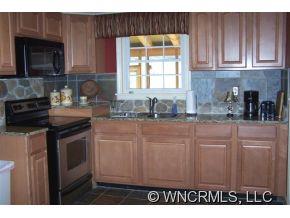 150 Cabbage Patch Road Burnsville, NC 28714 - Photo 9 of 12 Gallery Image 9