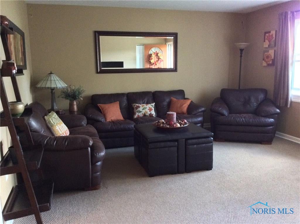 4505 Elmhurst Road Toledo, OH 43613 - Photo 2 of 22 Gallery Image 2
