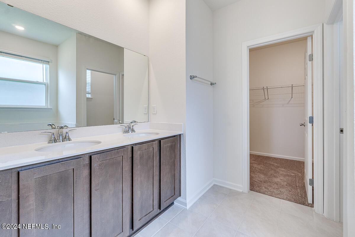 7882 Rippa Vly Way Jacksonville, FL 32222 - Photo 17 of 23 17 - Bath