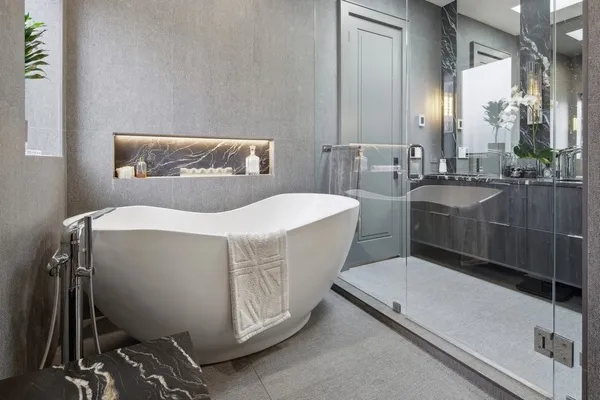 $2,300,000 | 5415 North Ashland Avenue, Chicago, IL 60640