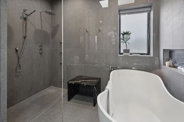 $2,300,000 | 5415 North Ashland Avenue, Chicago, IL 60640