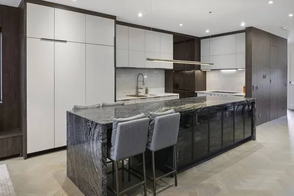 $2,300,000 | 5415 North Ashland Avenue, Chicago, IL 60640