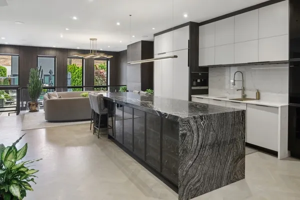 $2,300,000 | 5415 North Ashland Avenue, Chicago, IL 60640