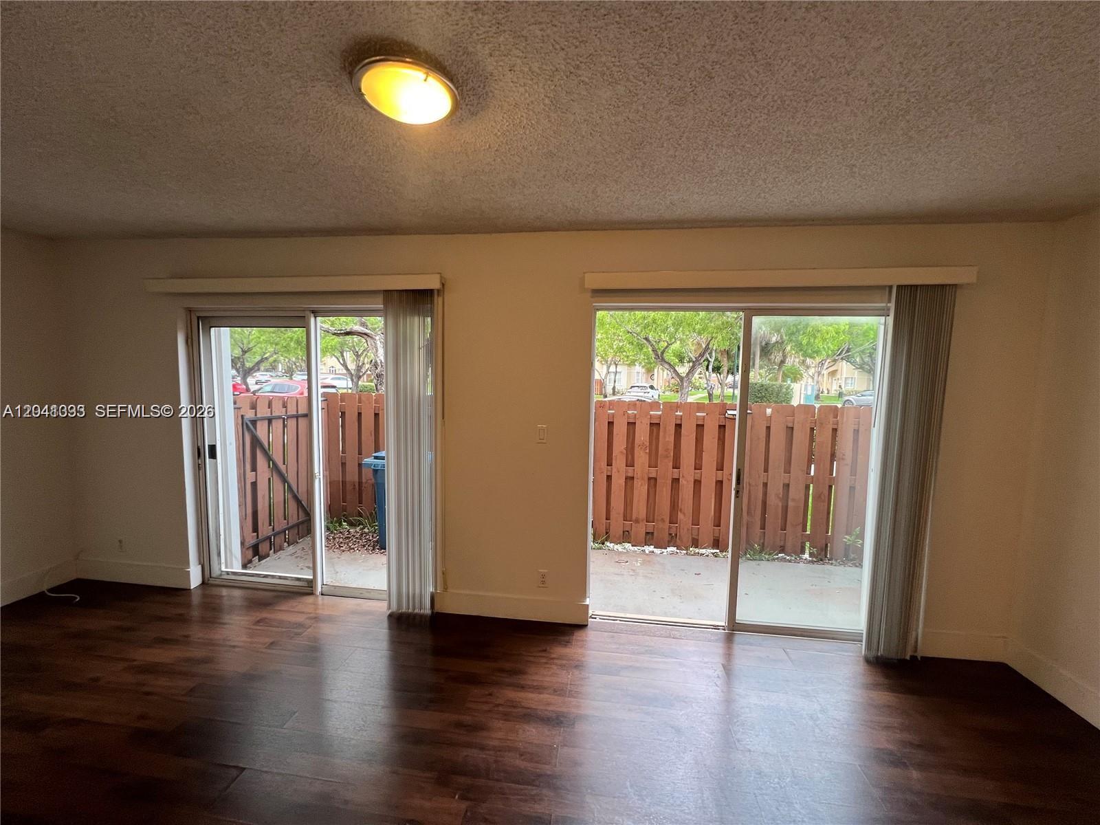 561 Racquet Club Road, Unit 21 Weston, FL 33326 - Photo 5 of 5