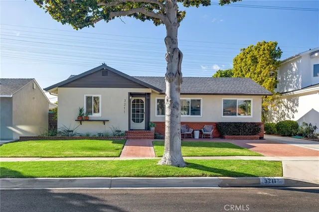 $1,599,000 | 3211 Gibson Place, Redondo Beach, CA 90278