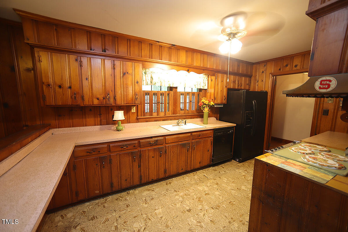 630 Stacy Street Raleigh, NC 27607 - Photo 5 of 39 630 StacyD