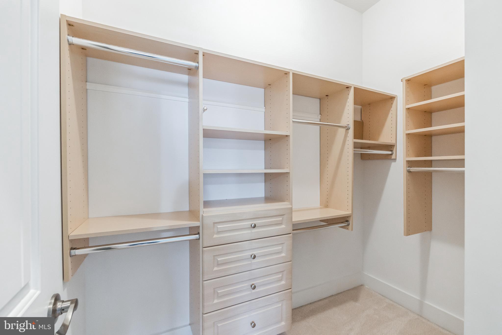 2586 Rambling Road Vienna, VA 22181 - Photo 24 of 51 Walk In Custom Closet