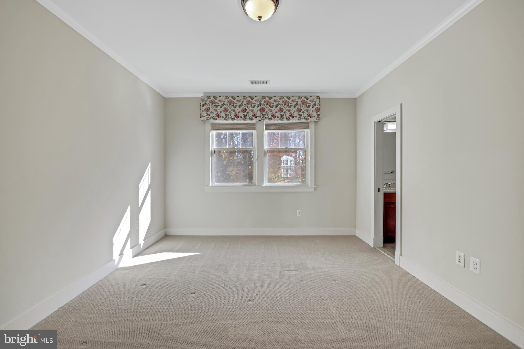 2586 Rambling Road Vienna, VA 22181 - Photo 29 of 51 Bedroom