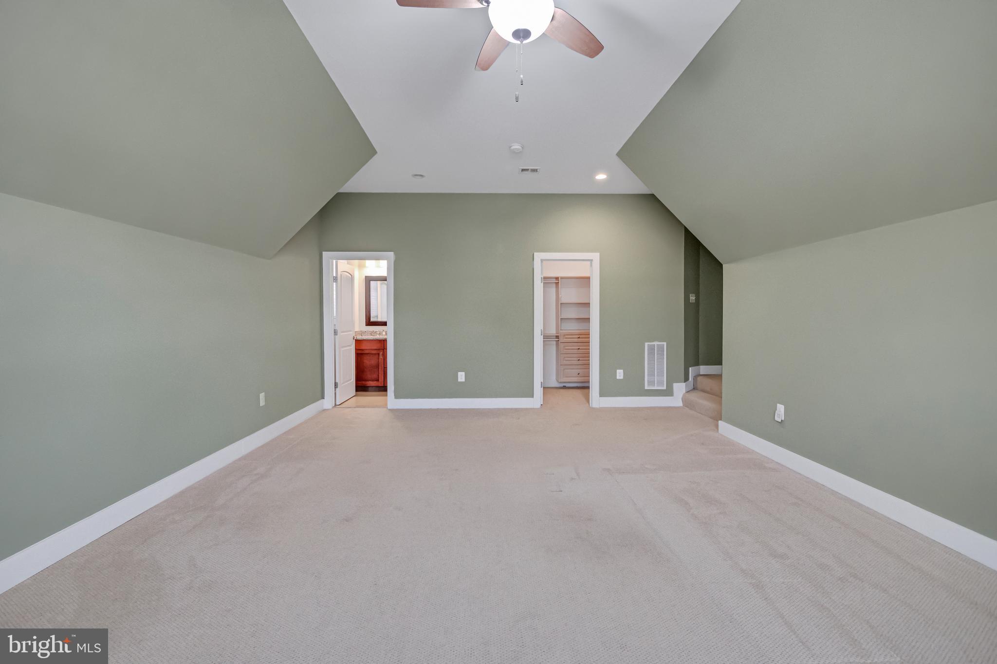 2586 Rambling Road Vienna, VA 22181 - Photo 32 of 51 Gallery Image 32