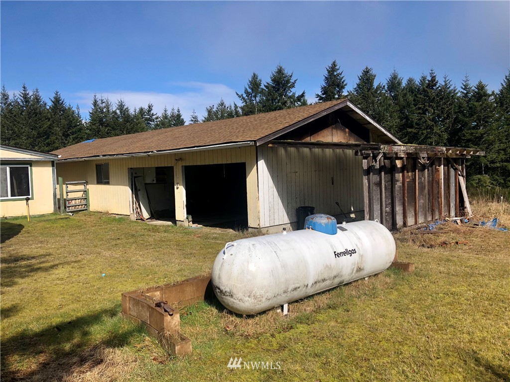 4667 Julian Road Southwest Port Orchard, WA 98367 - Photo 3 of 38 Gallery Image 3
