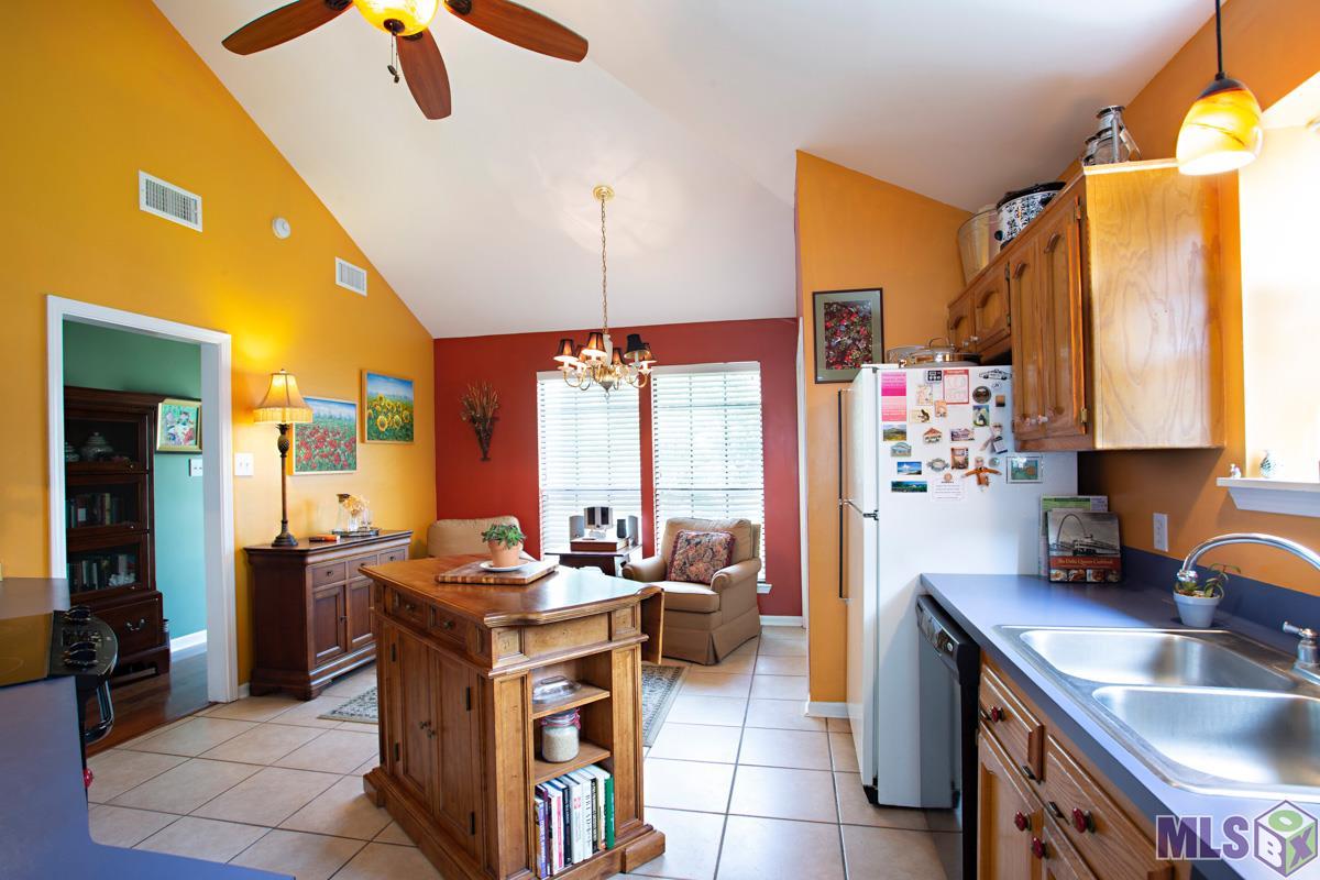 16510 Butternut Court Baton Rouge, LA 70817 - Photo 3 of 14 Gallery Image 3
