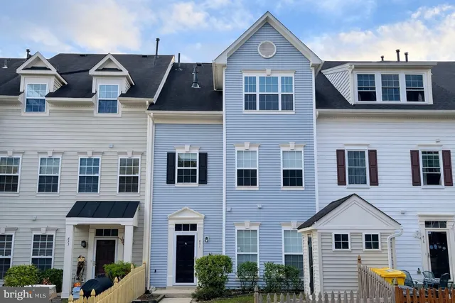 $2,700 | 831 Herring Creek Court, Odenton, MD 21113