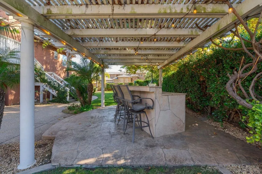 197 Double Eagle Glen Escondido, CA 92026 - Photo 50 of 70 a patio with a outdoor seating