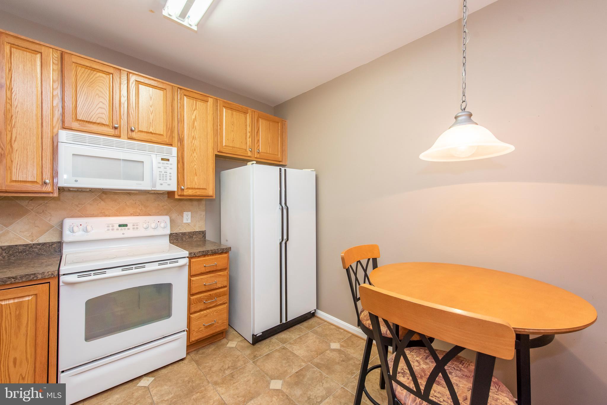 8600 Roaming Ridge Way, Unit 408 Odenton, MD 21113 - Photo 8 of 27 Kitchen