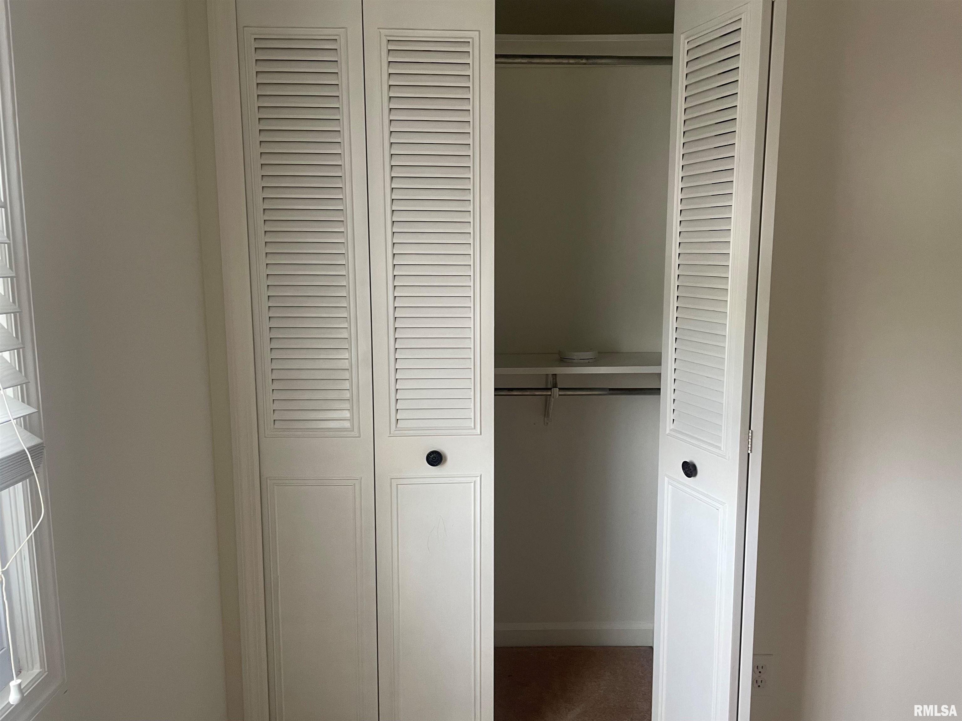 320 Jamestown Road Macomb, IL 61455 - Photo 11 of 13 Gallery Image 11