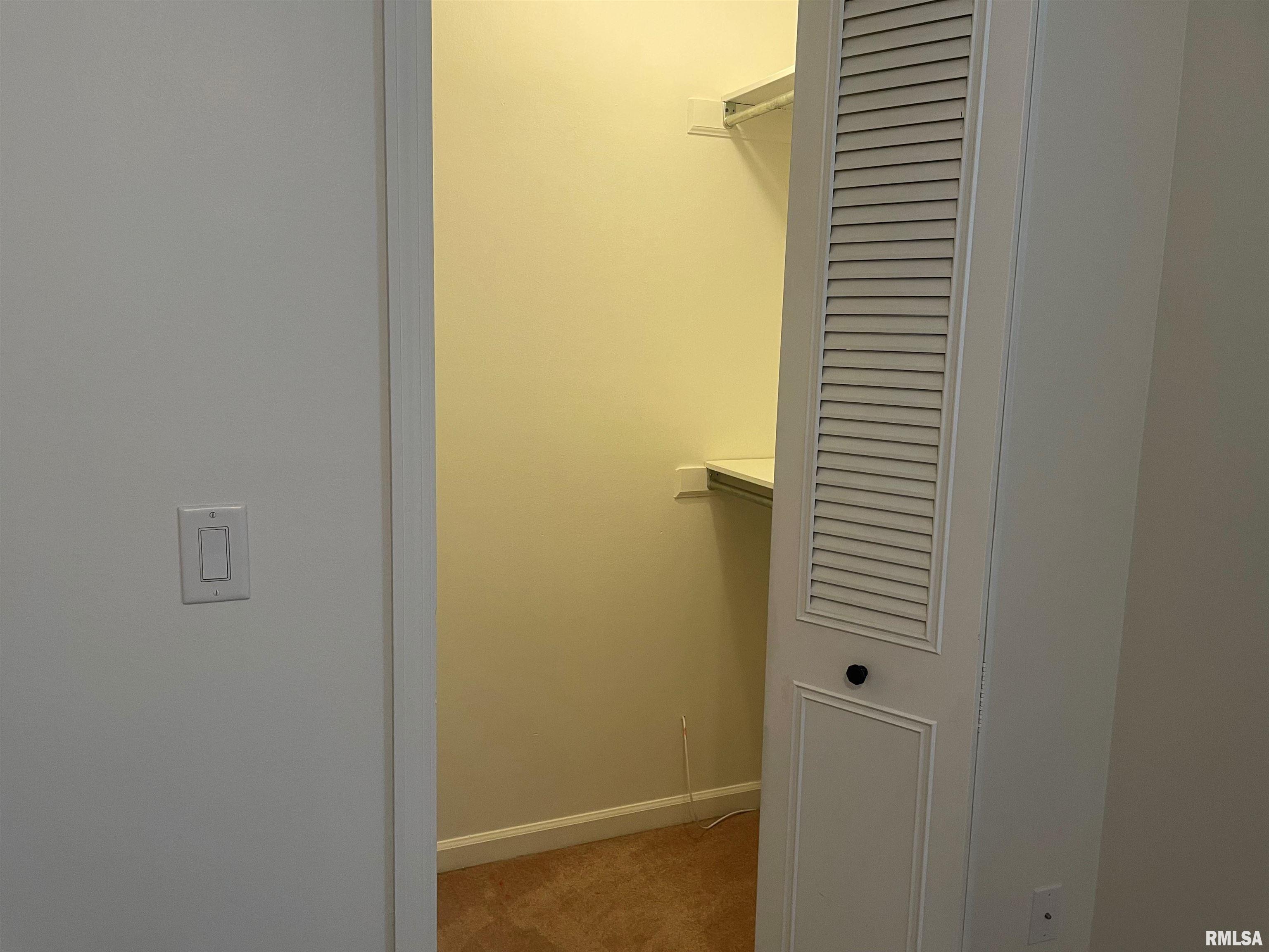 320 Jamestown Road Macomb, IL 61455 - Photo 9 of 13 Gallery Image 9
