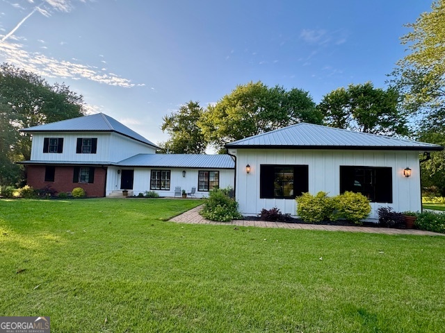360 Morgan Mill Road Brooks, GA 30205 - Photo 50 of 87 a view of a house with backyard and garden