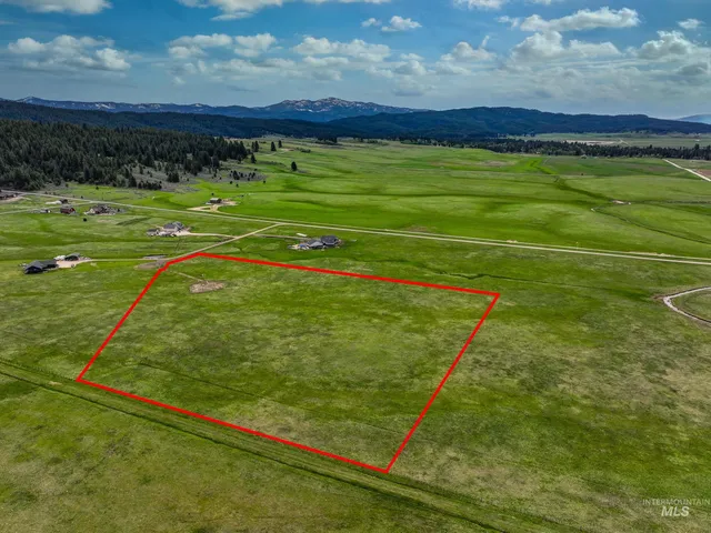 $379,999 | 15 Ringo Lane, McCall, ID 83638